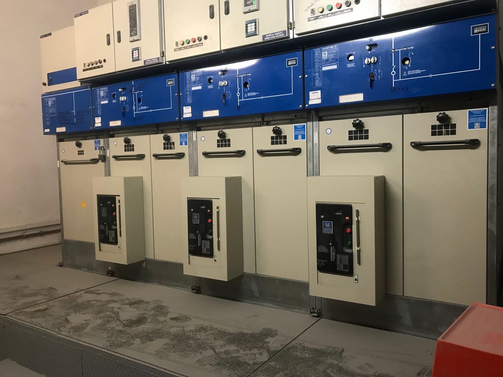 Yüksek gerilim elektrik tesisatı